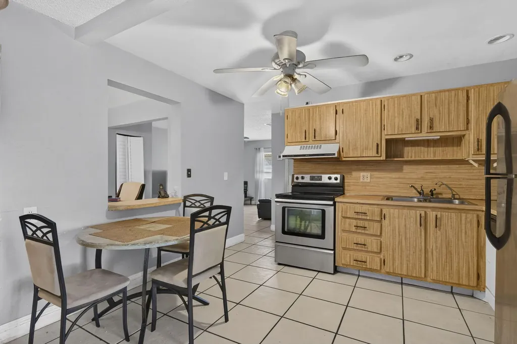 5337 Belleville Road West Palm Beach FL 33417