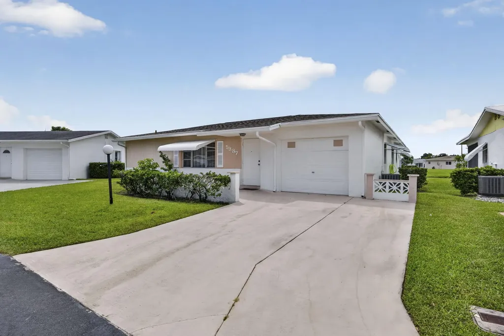 5337 Belleville Road West Palm Beach FL 33417