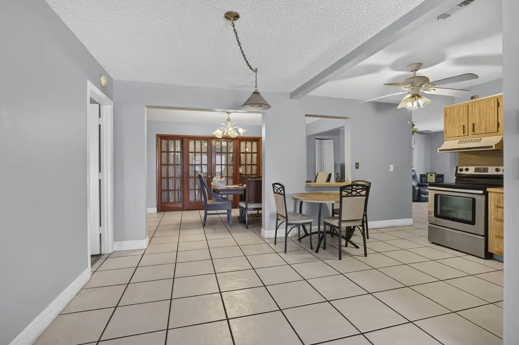 5337 Belleville Road West Palm Beach FL 33417