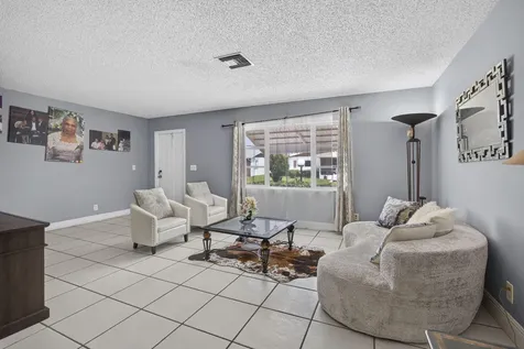 5337 Belleville Road West Palm Beach FL 33417