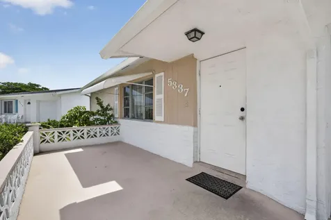 5337 Belleville Road West Palm Beach FL 33417