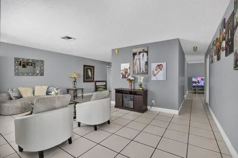 5337 Belleville Road West Palm Beach FL 33417