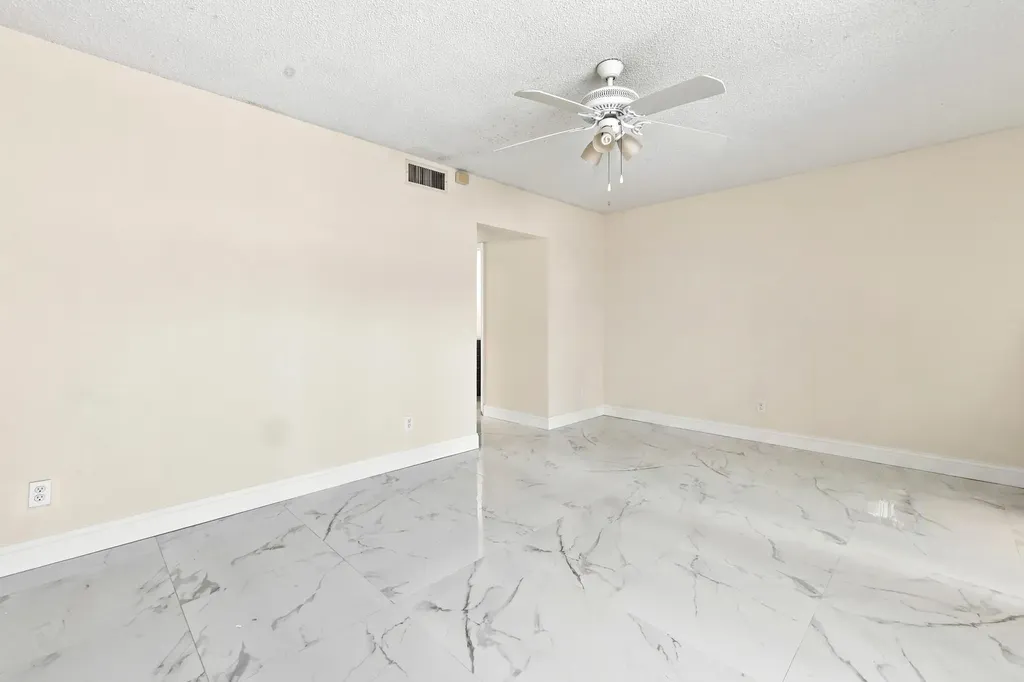5120 Elmhurst Road West Palm Beach FL 33417