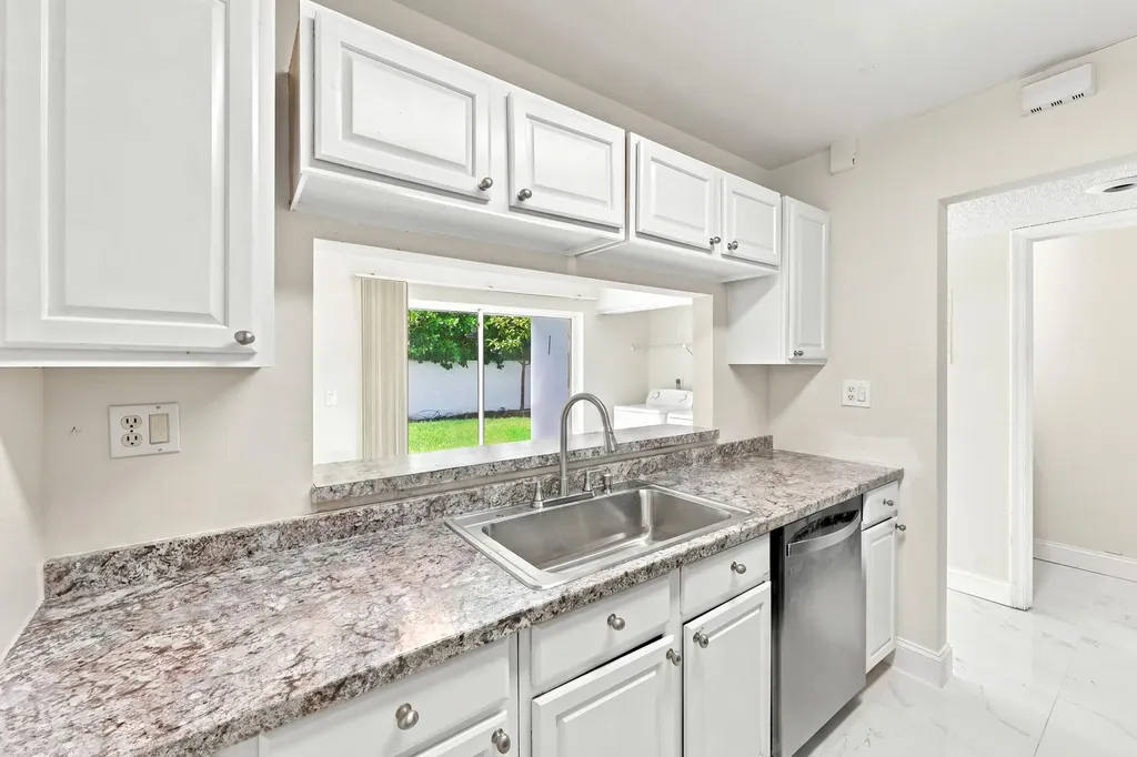 5120 Elmhurst Road West Palm Beach FL 33417