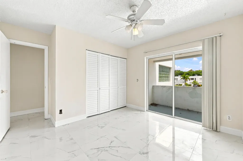 5120 Elmhurst Road West Palm Beach FL 33417
