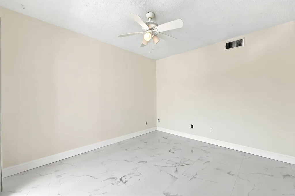 5120 Elmhurst Road West Palm Beach FL 33417