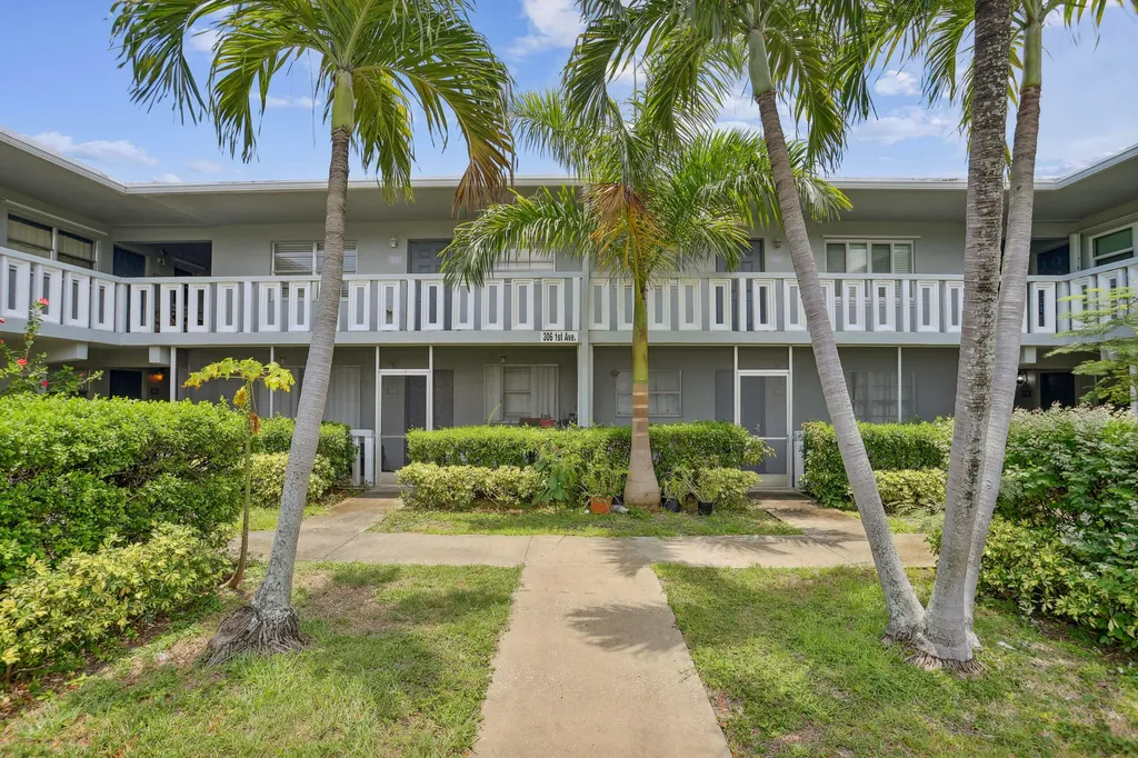306 NE 1st Avenue Boynton Beach FL 33435