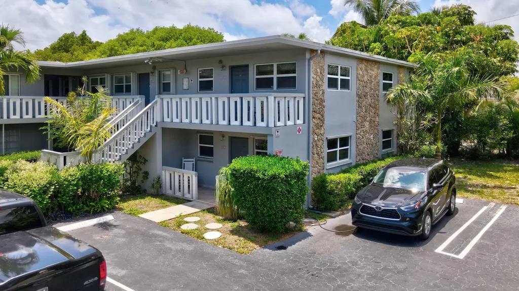 306 NE 1st Avenue Boynton Beach FL 33435