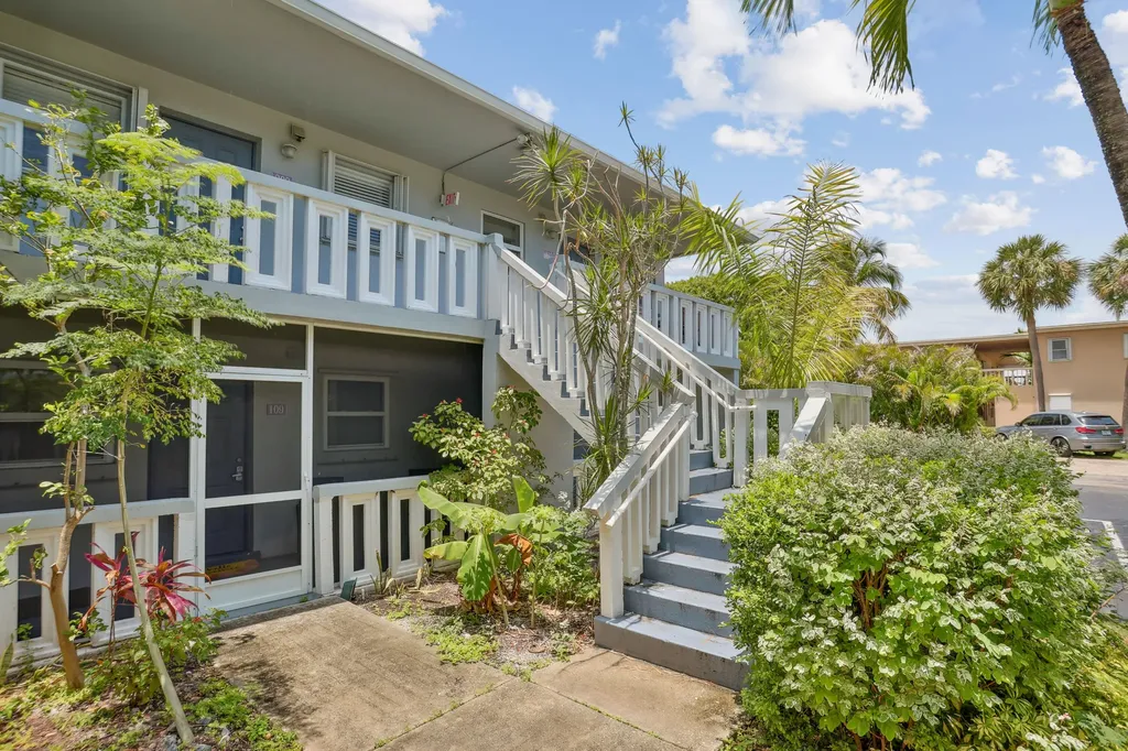 306 NE 1st Avenue Boynton Beach FL 33435