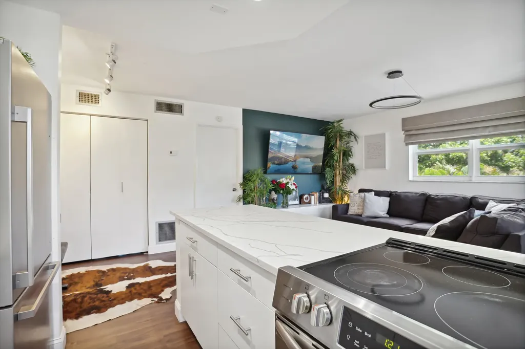 306 NE 1st Avenue Boynton Beach FL 33435