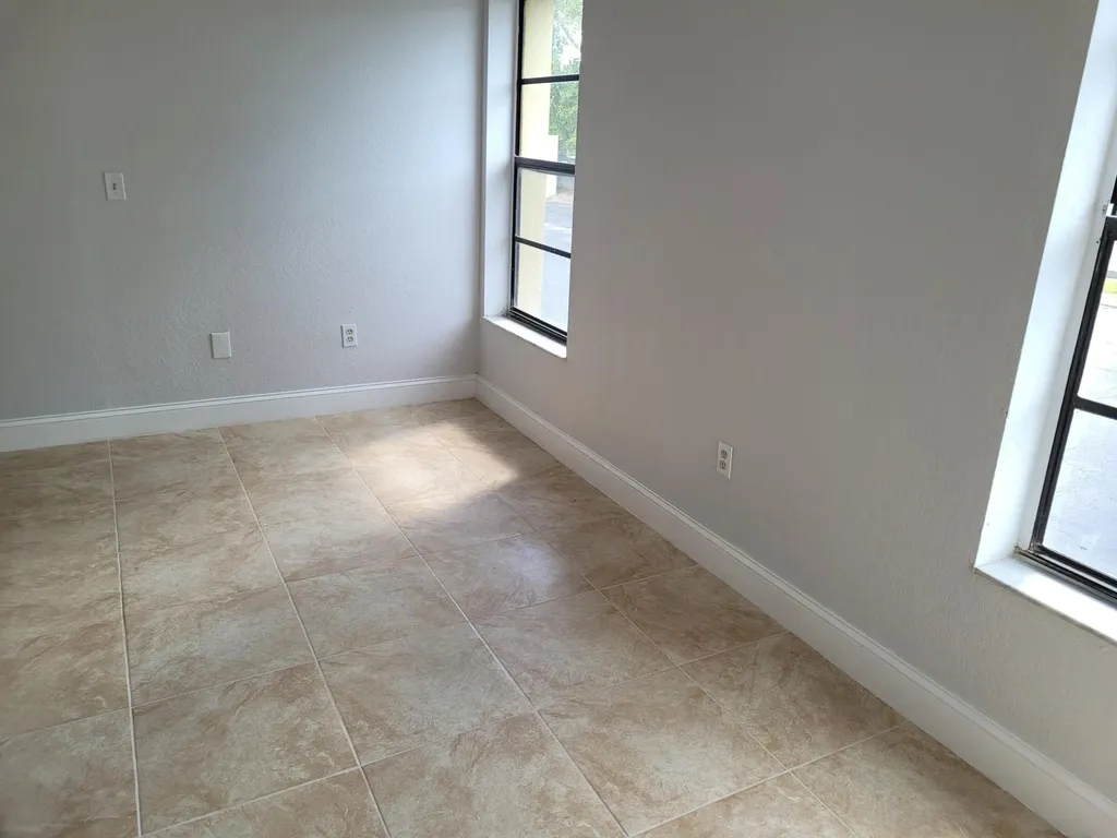 6383 10th Avenue N Greenacres FL 33463