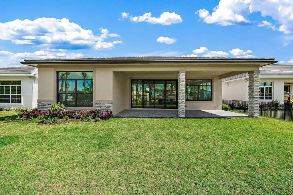 13613 Le Christine Drive Palm Beach Gardens FL 33412