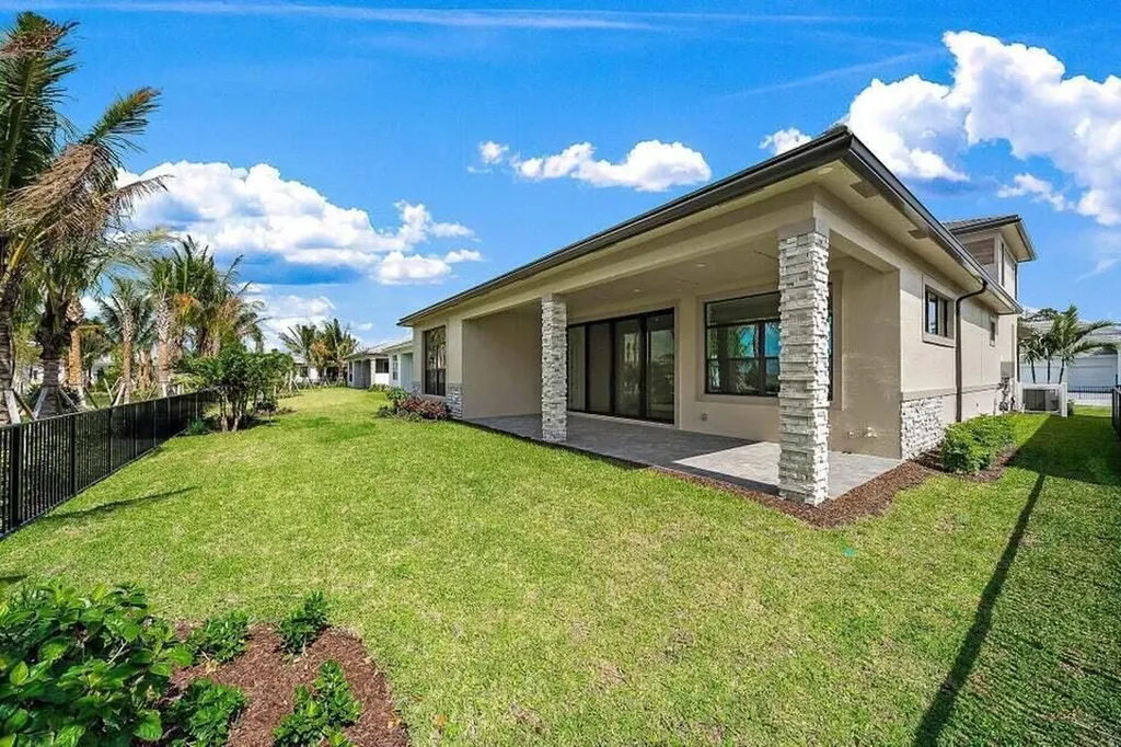 13613 Le Christine Drive Palm Beach Gardens FL 33412