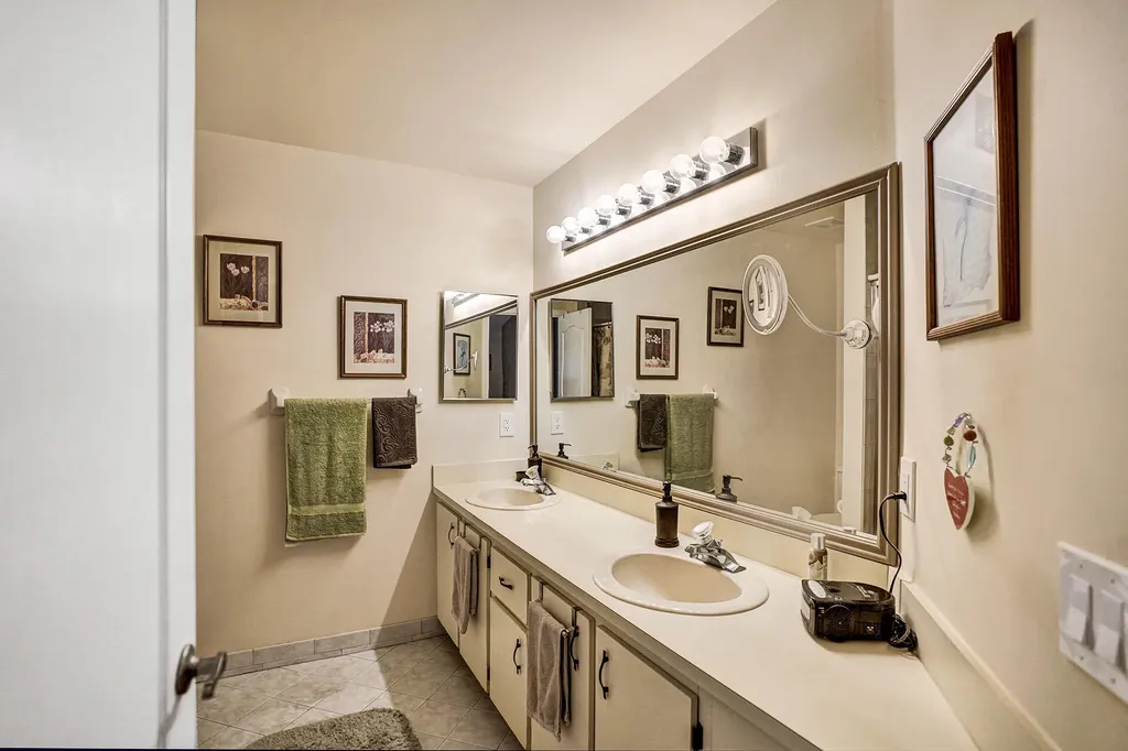 4941 Riverside Drive Coral Springs FL 33067