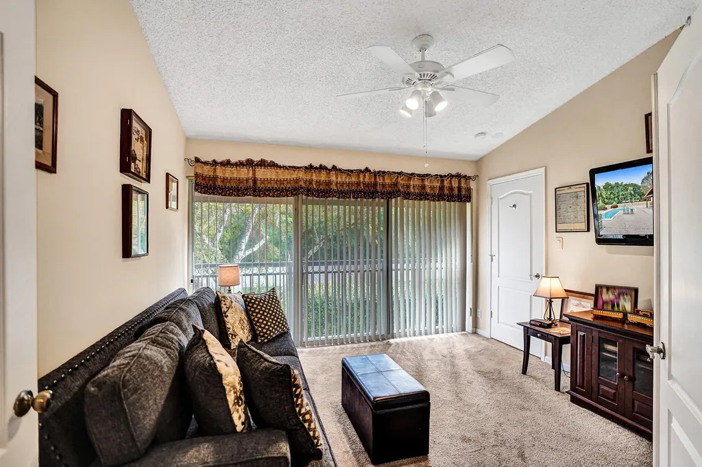 4941 Riverside Drive Coral Springs FL 33067