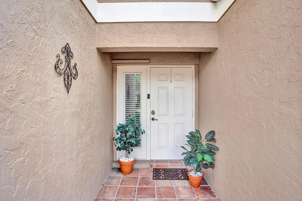4941 Riverside Drive Coral Springs FL 33067