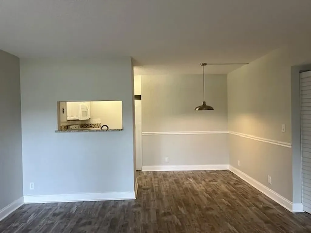 2588 Riverside Drive Coral Springs FL 33065
