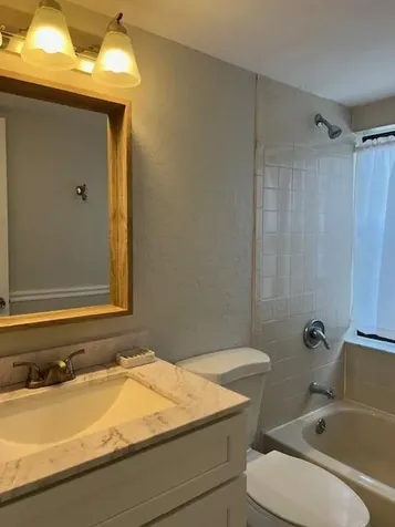 2588 Riverside Drive Coral Springs FL 33065