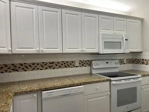 2588 Riverside Drive Coral Springs FL 33065