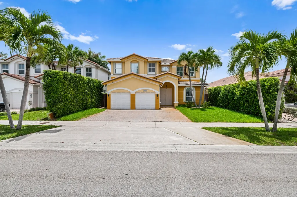 11491 NW 82nd Terrace NW Doral FL 33178