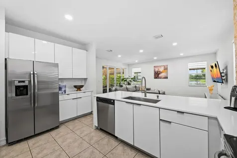 11491 NW 82nd Terrace NW Doral FL 33178