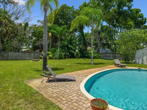 145 18th Avenue Vero Beach FL 32962