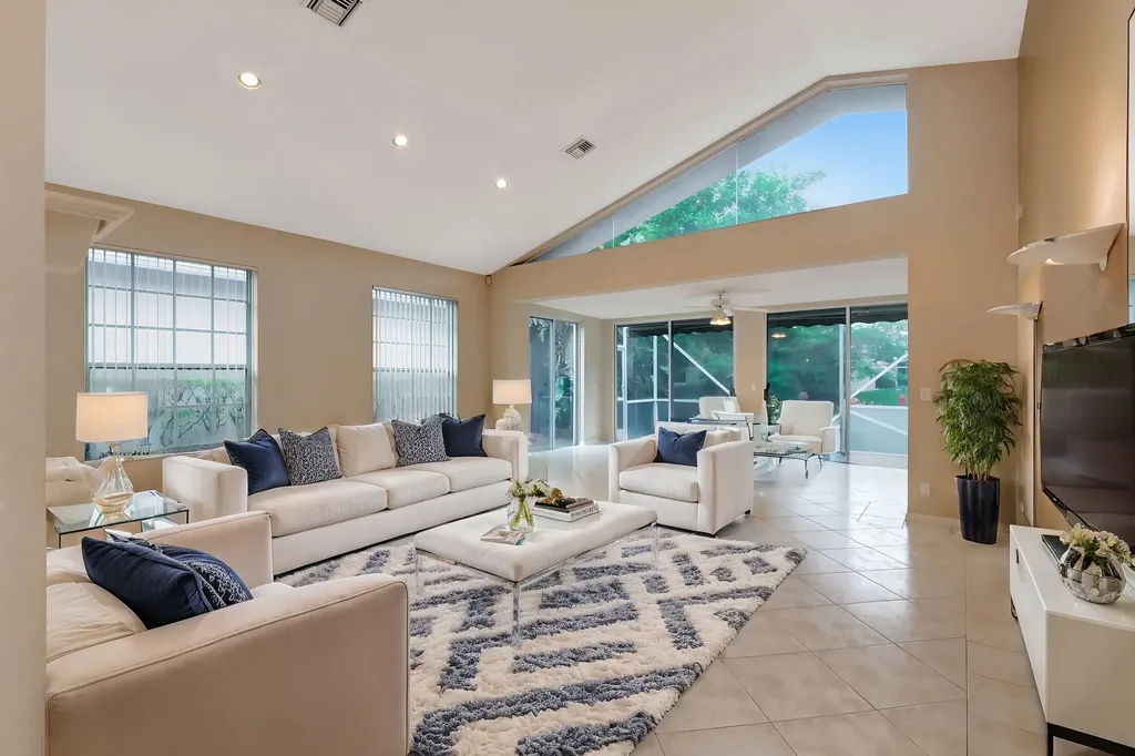 11081 Springbrook Circle Boynton Beach FL 33437