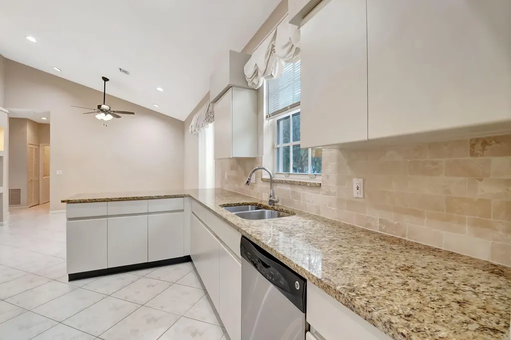 11081 Springbrook Circle Boynton Beach FL 33437