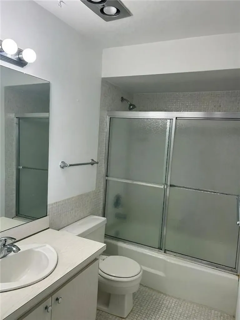 2491 SW 82nd Avenue Davie FL 33324