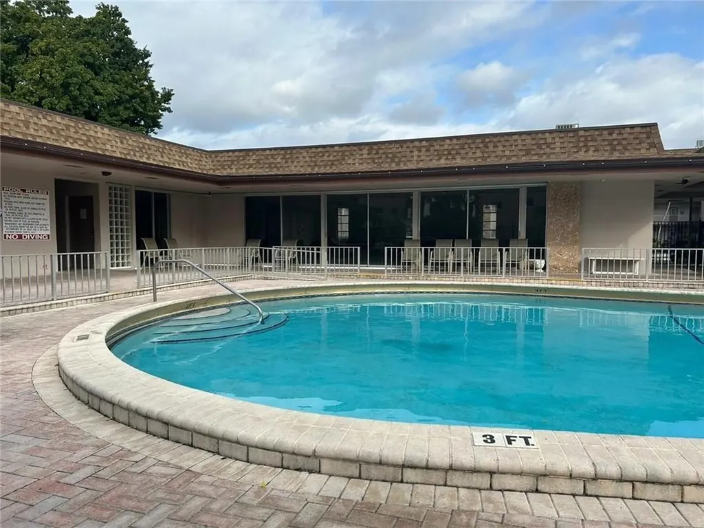 2491 SW 82nd Avenue Davie FL 33324