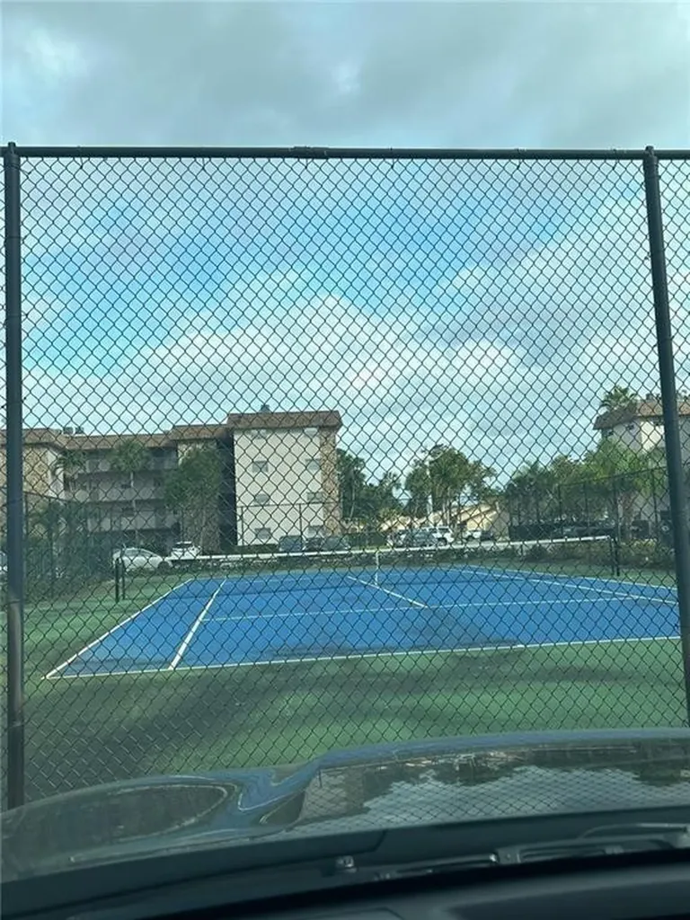 2491 SW 82nd Avenue Davie FL 33324