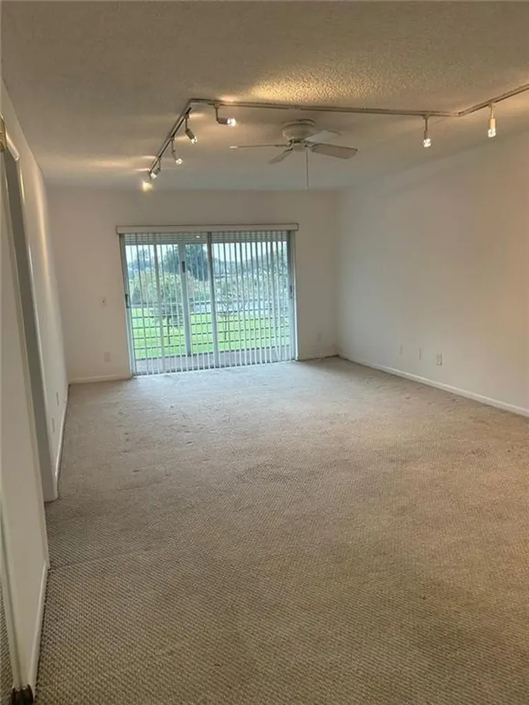 2491 SW 82nd Avenue Davie FL 33324