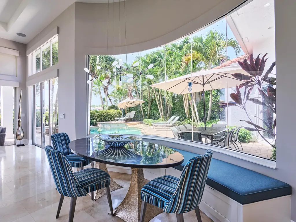 122 Via Paradisio Palm Beach Gardens FL 33418