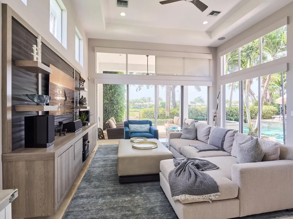122 Via Paradisio Palm Beach Gardens FL 33418
