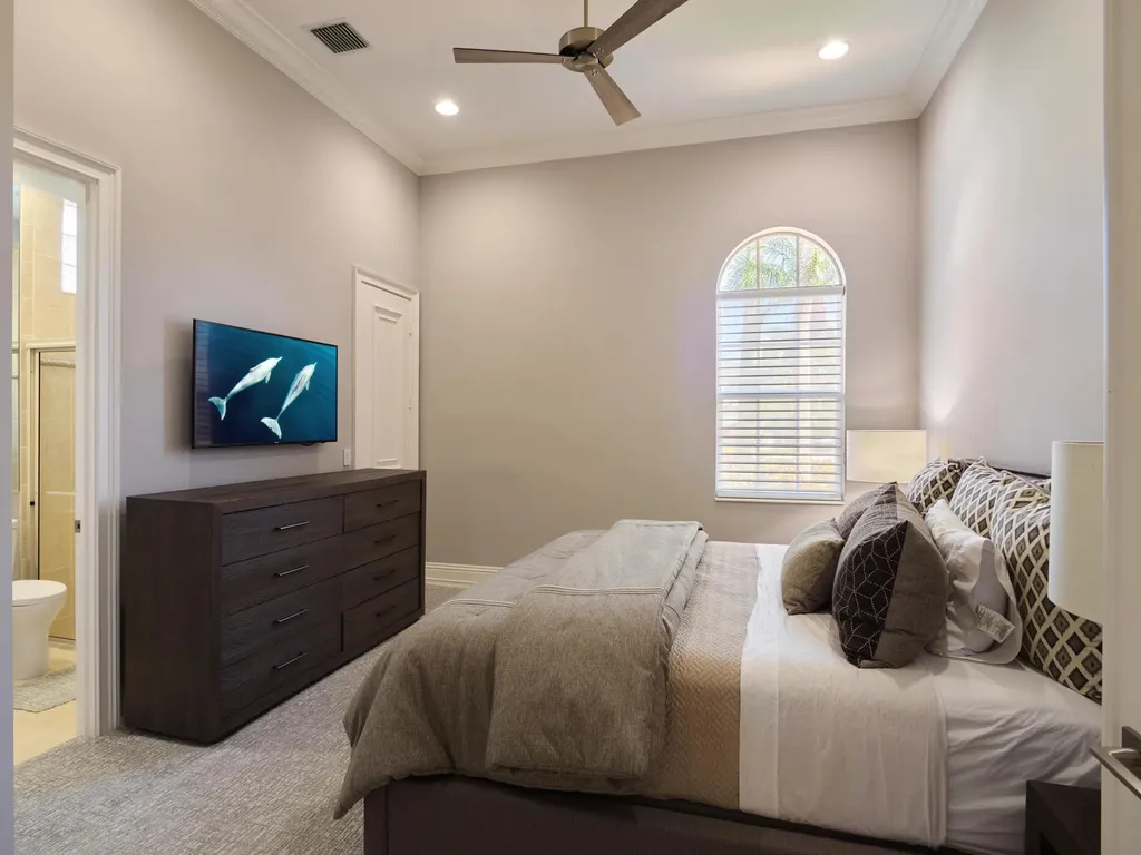 122 Via Paradisio Palm Beach Gardens FL 33418