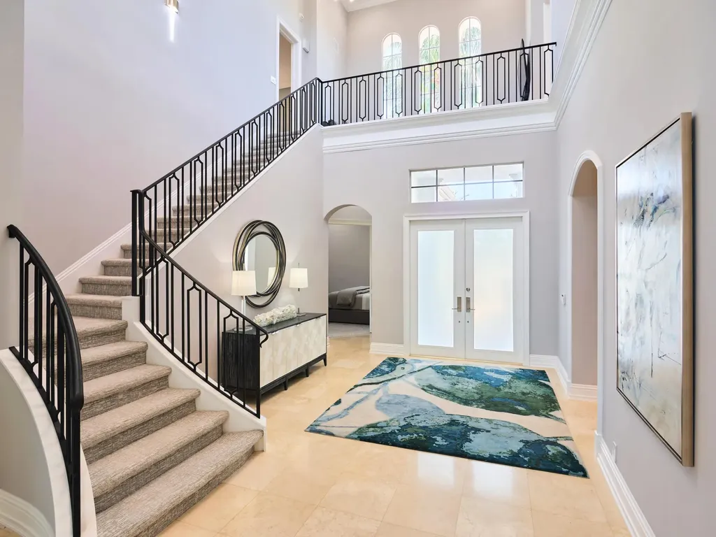 122 Via Paradisio Palm Beach Gardens FL 33418