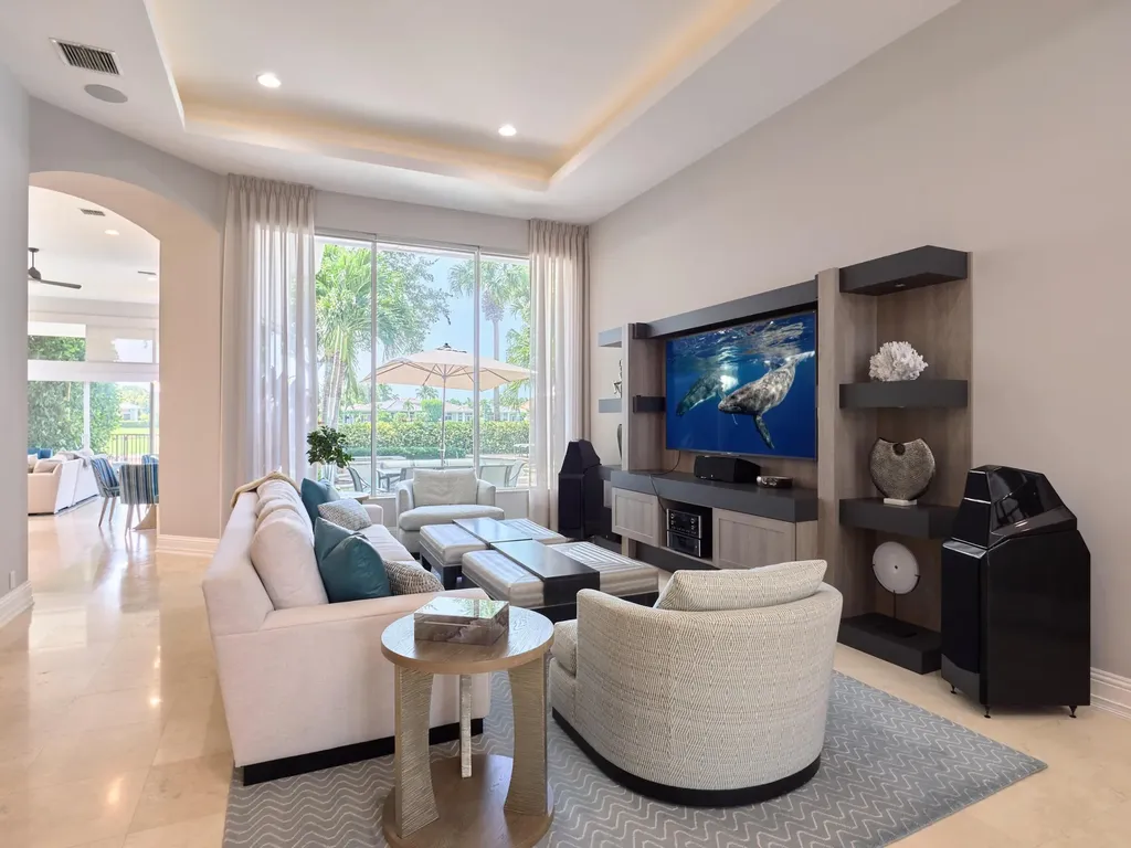 122 Via Paradisio Palm Beach Gardens FL 33418