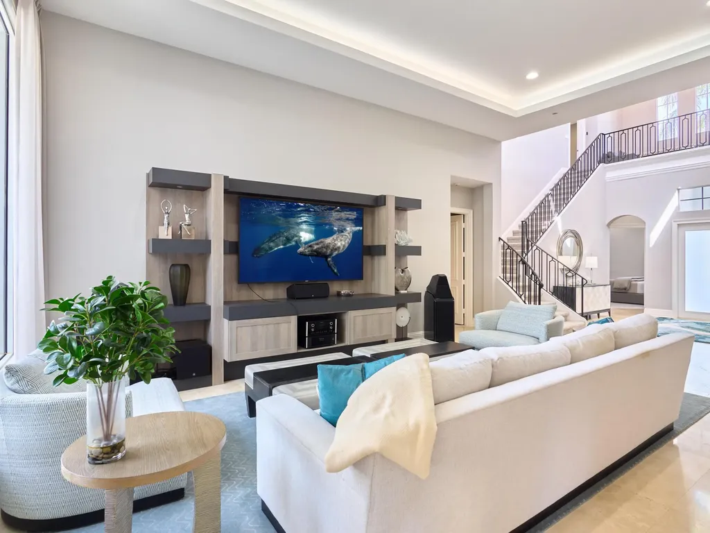 122 Via Paradisio Palm Beach Gardens FL 33418