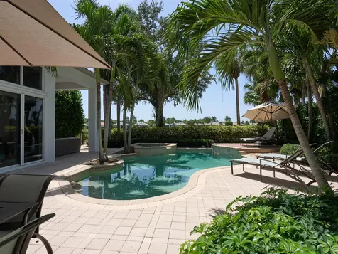 122 Via Paradisio Palm Beach Gardens FL 33418