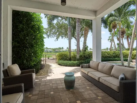 122 Via Paradisio Palm Beach Gardens FL 33418