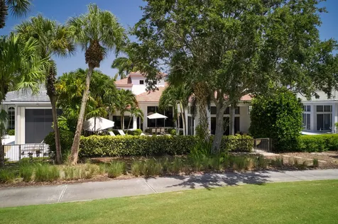 122 Via Paradisio Palm Beach Gardens FL 33418