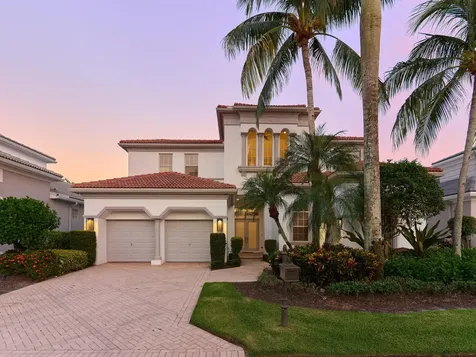 122 Via Paradisio Palm Beach Gardens FL 33418