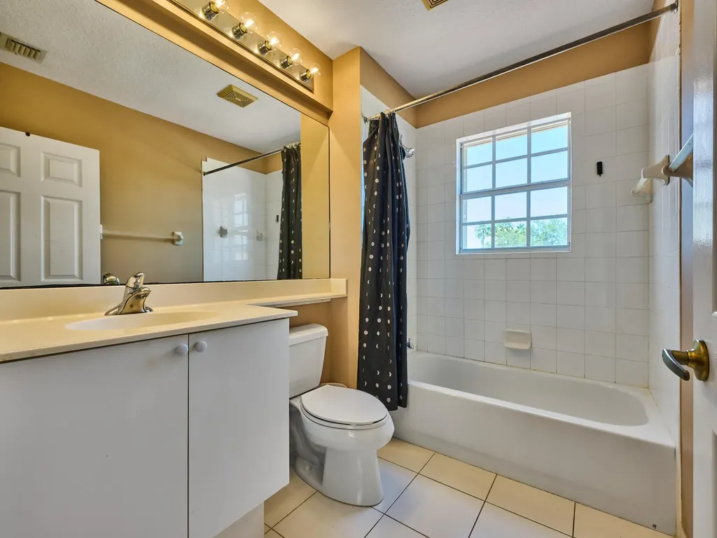 530 Commons Drive Palm Beach Gardens FL 33418