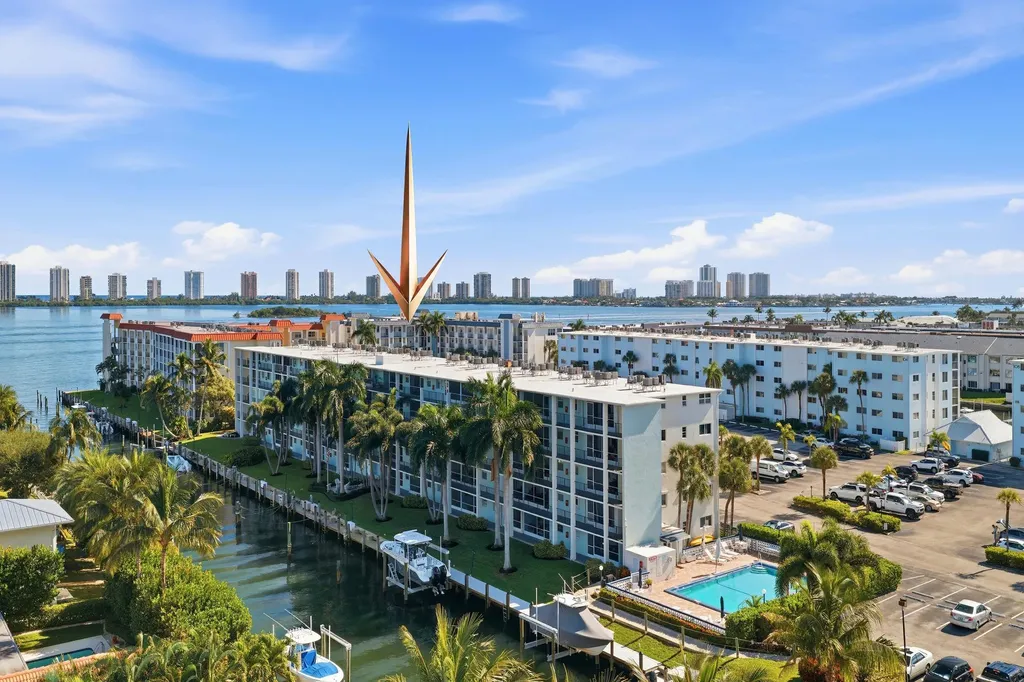 100 Paradise Harbour Boulevard North Palm Beach FL 33408