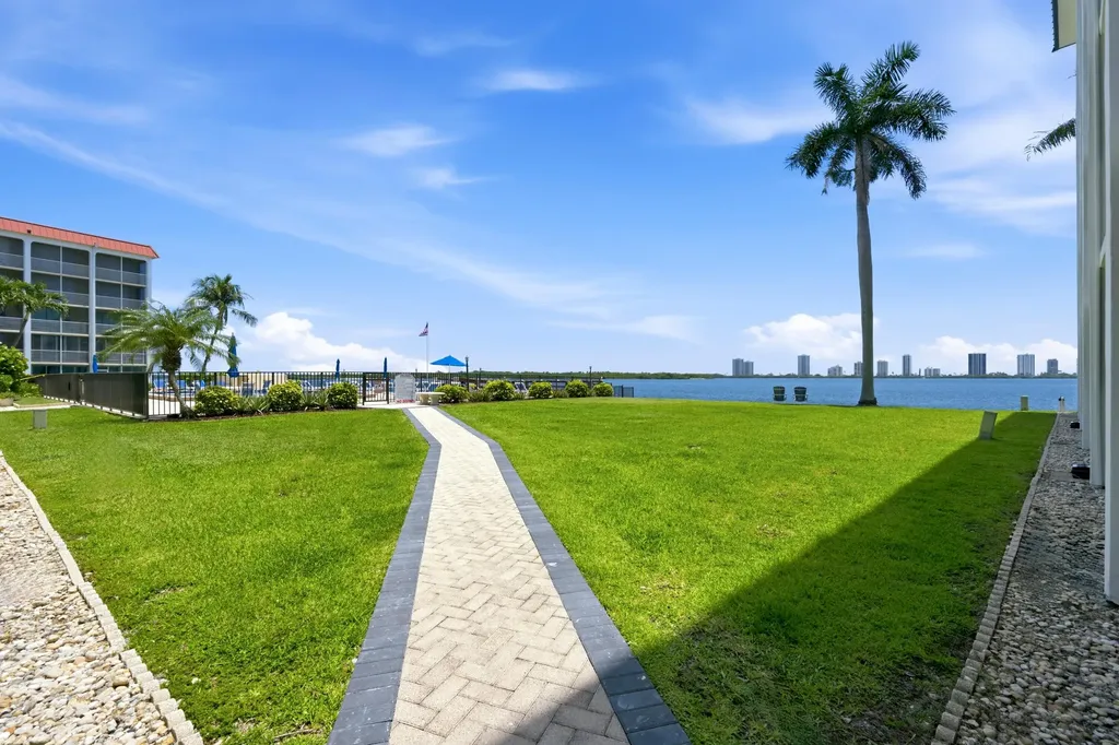 100 Paradise Harbour Boulevard North Palm Beach FL 33408