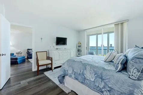 100 Paradise Harbour Boulevard North Palm Beach FL 33408