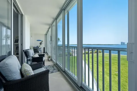 100 Paradise Harbour Boulevard North Palm Beach FL 33408