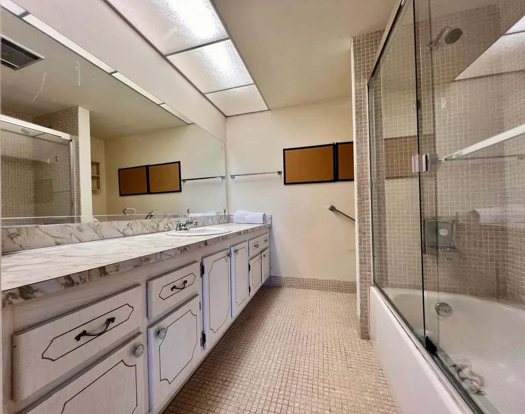 213 Wellington L West Palm Beach FL 33417