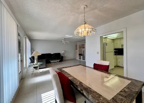 213 Wellington L West Palm Beach FL 33417