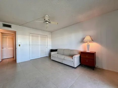 213 Wellington L West Palm Beach FL 33417